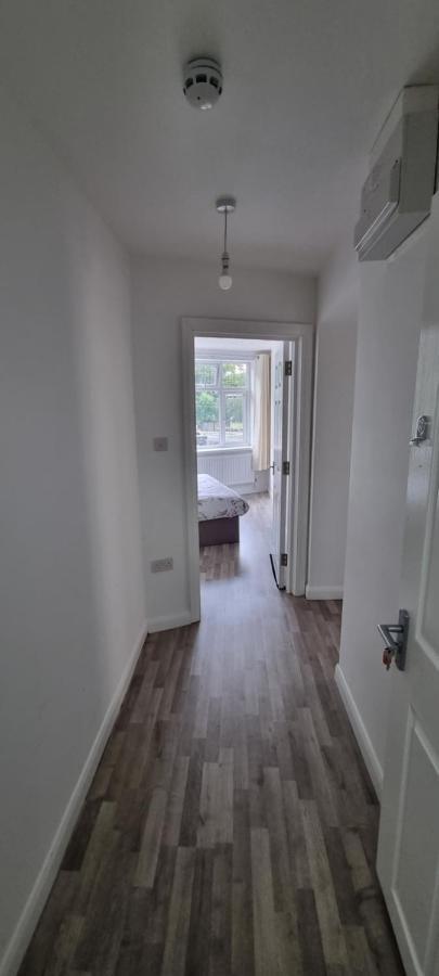 Vh Premier Flat 3 Apartment Gillingham  Bagian luar foto