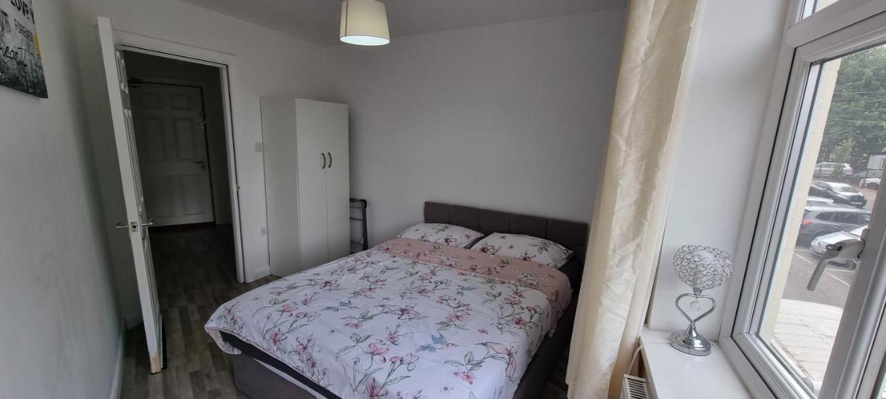 Vh Premier Flat 3 Apartment Gillingham  Bagian luar foto